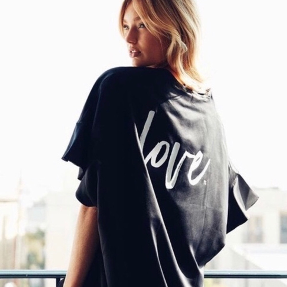Victoria Secret Robe - Picture 2 of 7